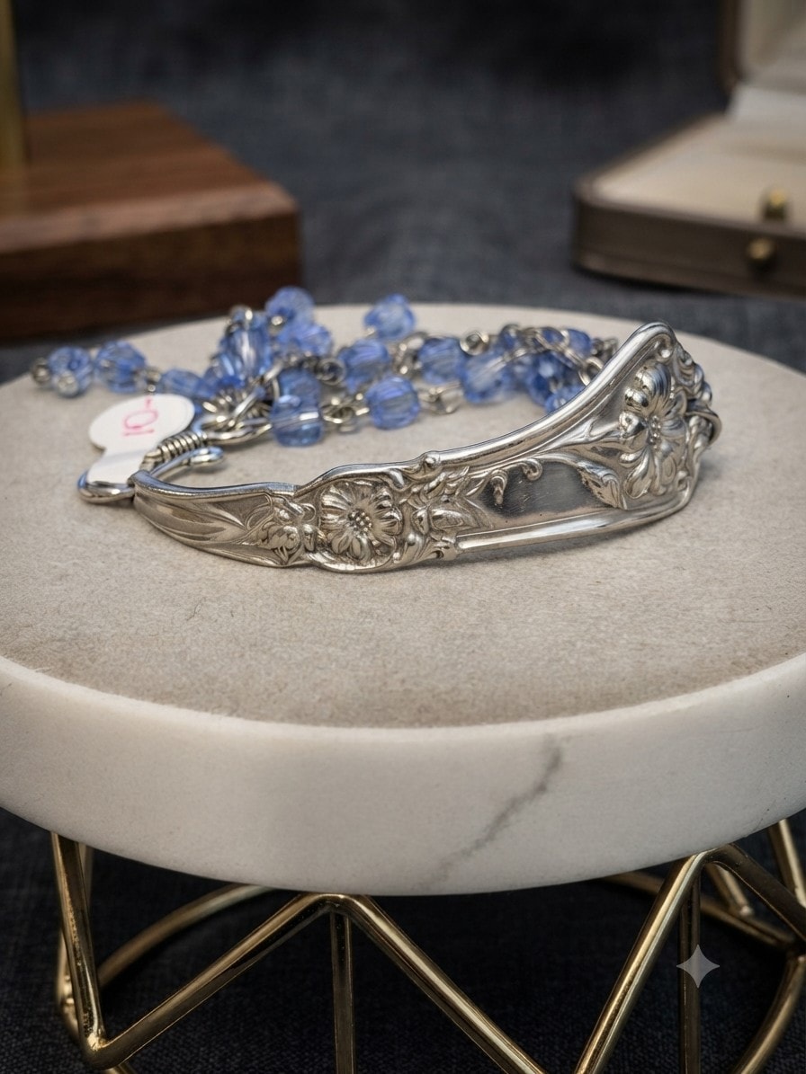 Bracelet No. 00000063 — Blue Crystal Bead