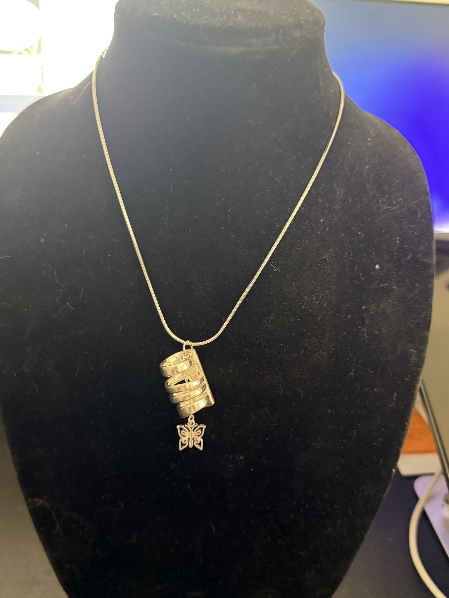 Butterfly Necklace No. 00000083