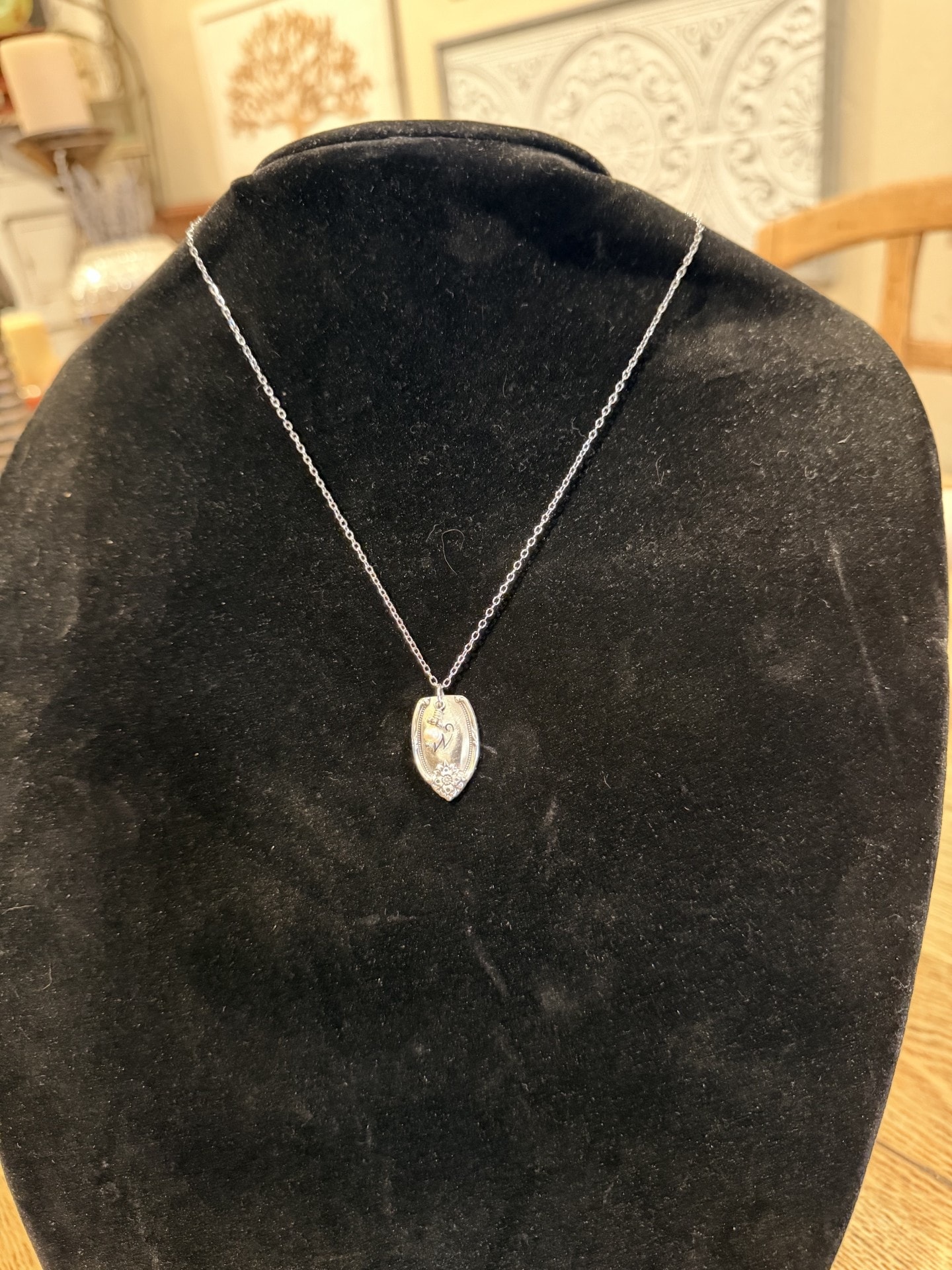 Pendant Necklace No. 00000018